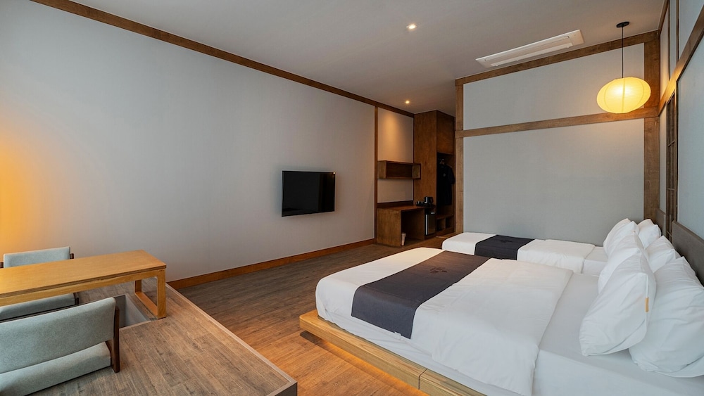 H. Hinoki Twin, Ocean View photo 2