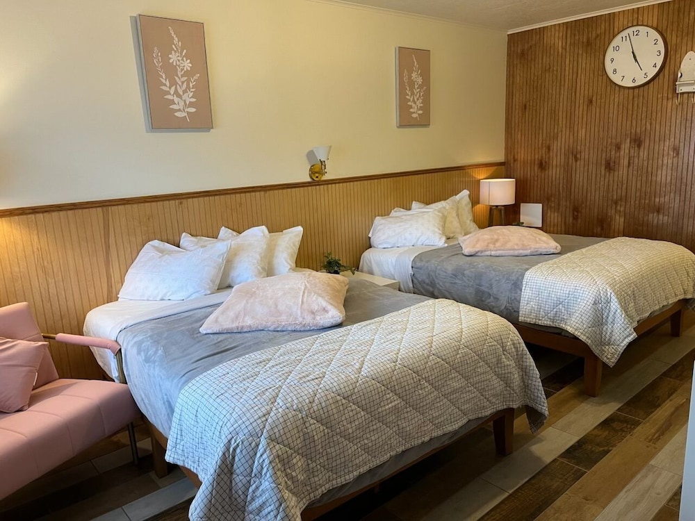Comfort Room, 2 Queen Beds photo 3