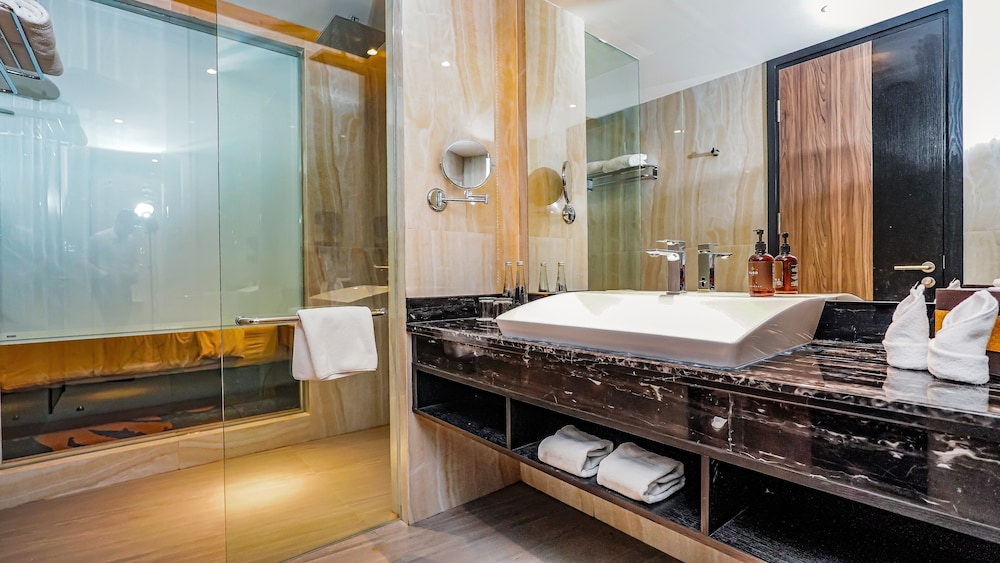 King Executive Room - Photo 5