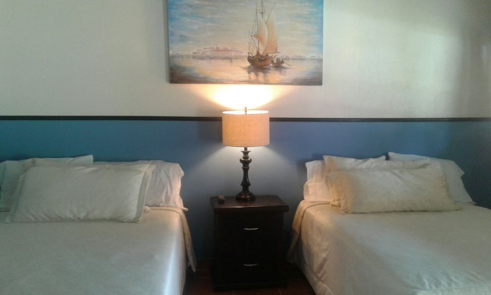 Family Room photo 3