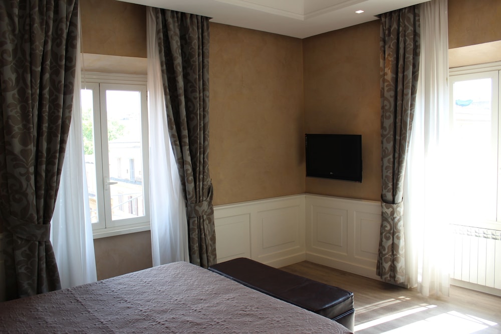 Superior Triple Room photo 3