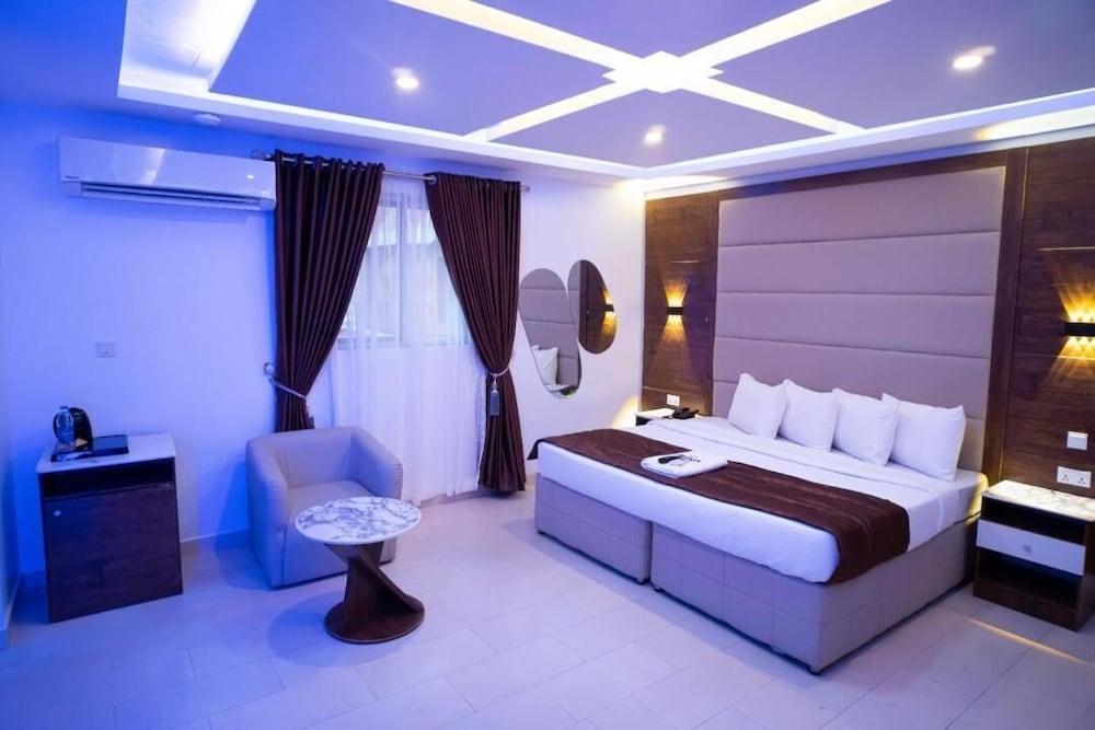 Executive Room photo 2