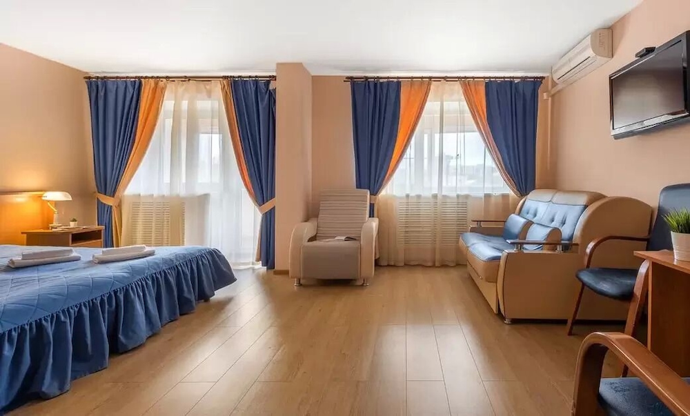 Superior Double or Twin Room (Football Field View)