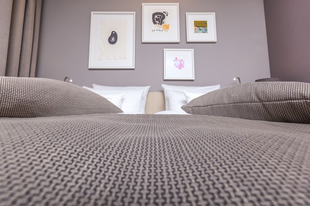 Deluxe Room - Photo 3