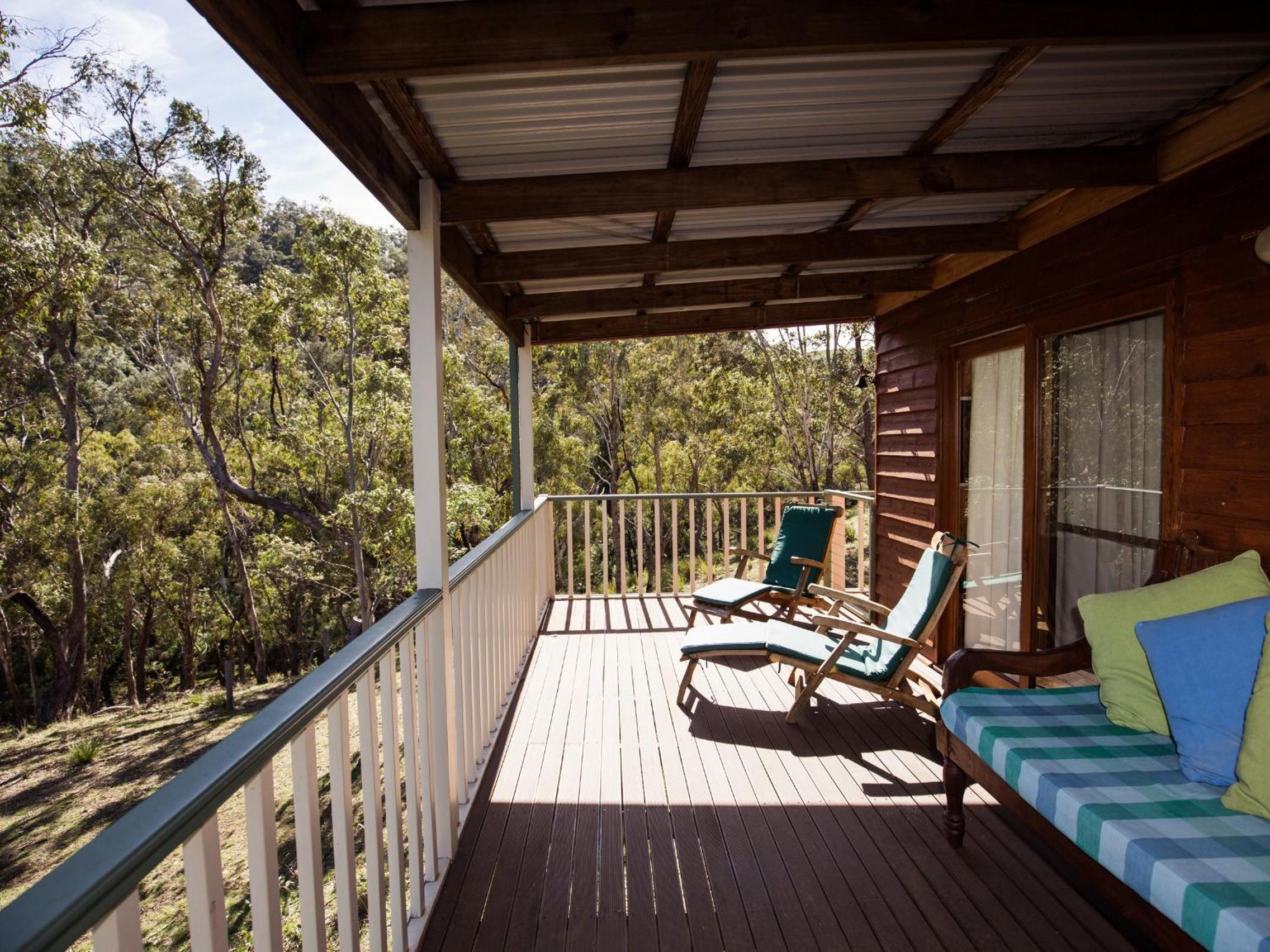Two-Bedroom Cottage with Mountain View (6 Adults) photo 3