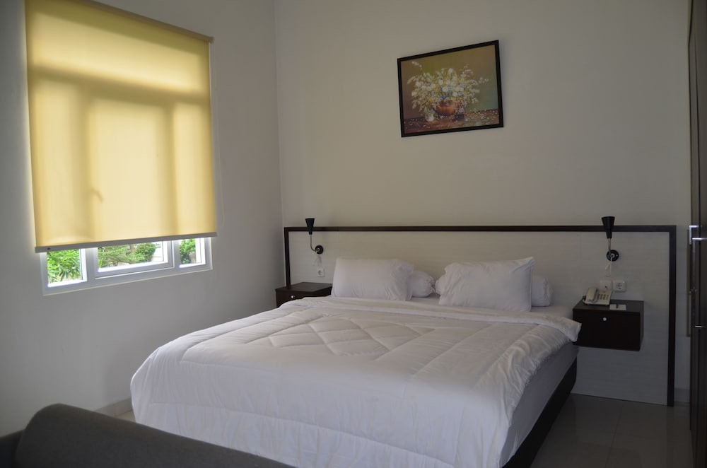Executive Room - Photo 2