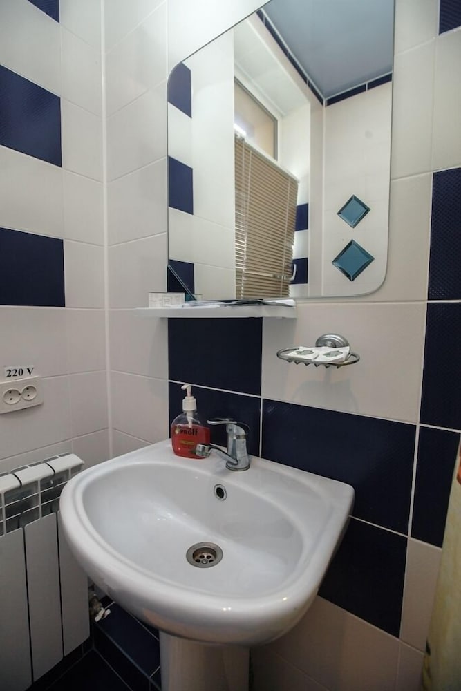 Standard Double Room, 1 Queen Bed photo 3