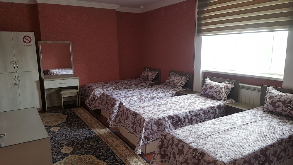 Standard Triple Room photo 3