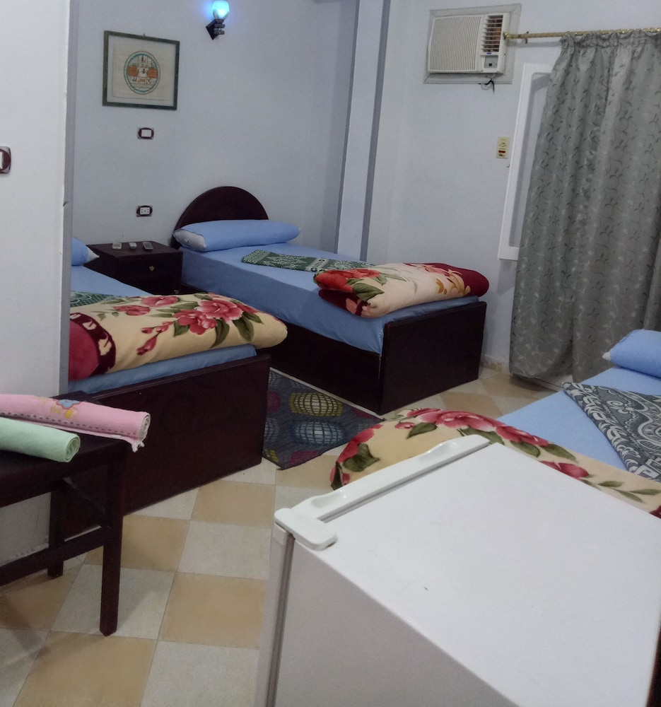 Triple Room, 3 Twin Beds, Smoking photo 2