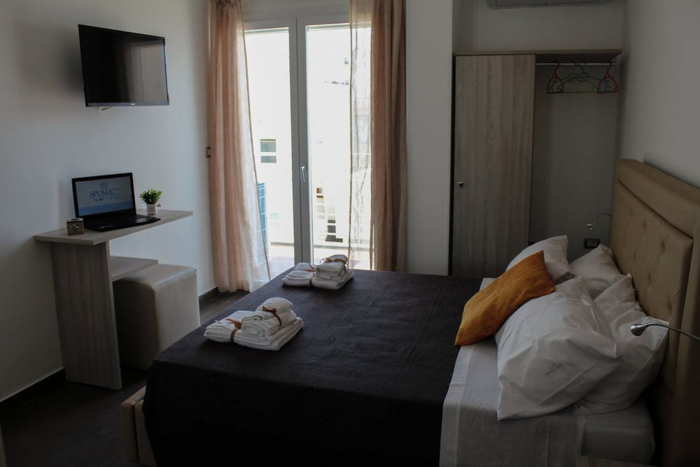 Double or Twin Room, Balcony, Sea View photo 3