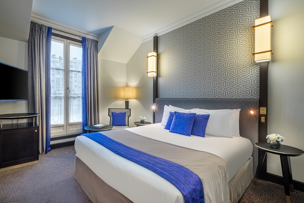 Classic Double Room thumbnail 5