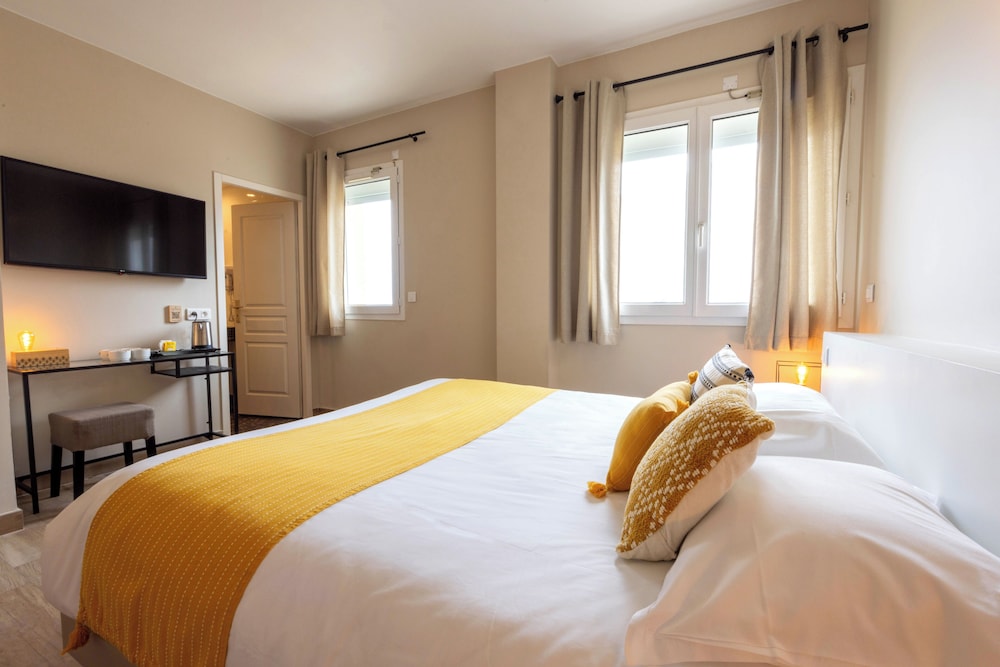 Classic Quadruple Room - Photo 2