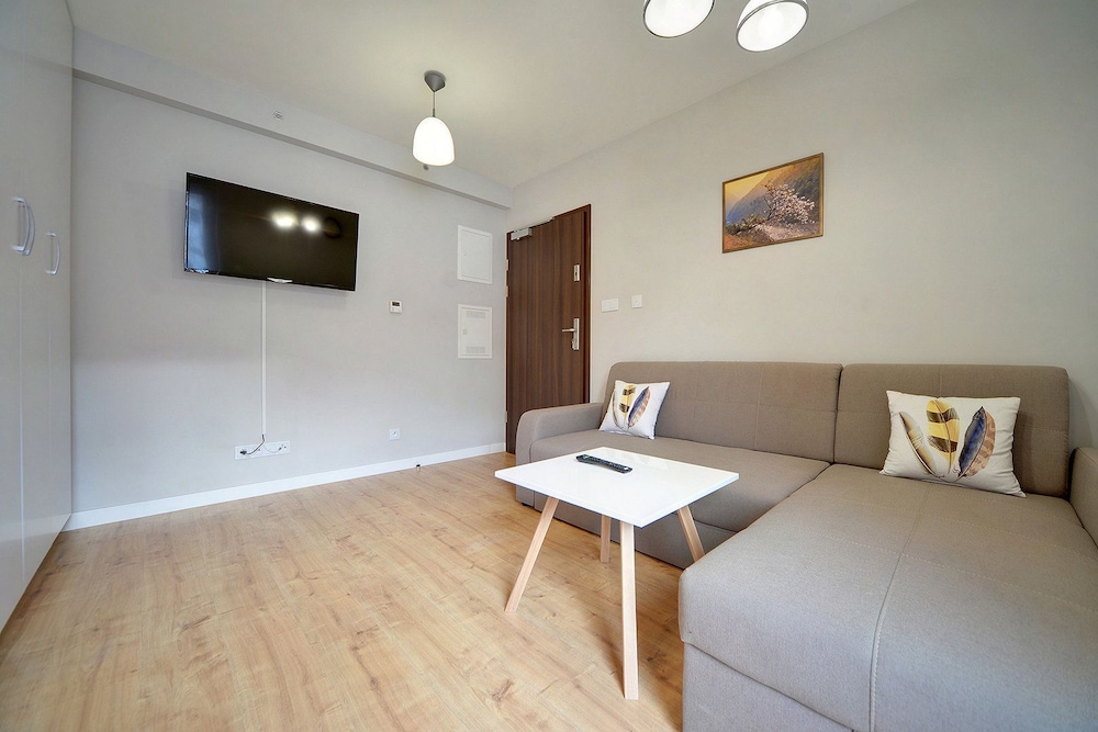 Apartment (3F/11)