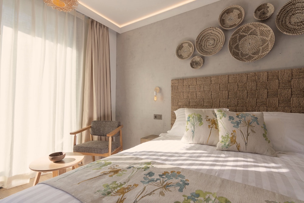Standard Double Room - Photo 3