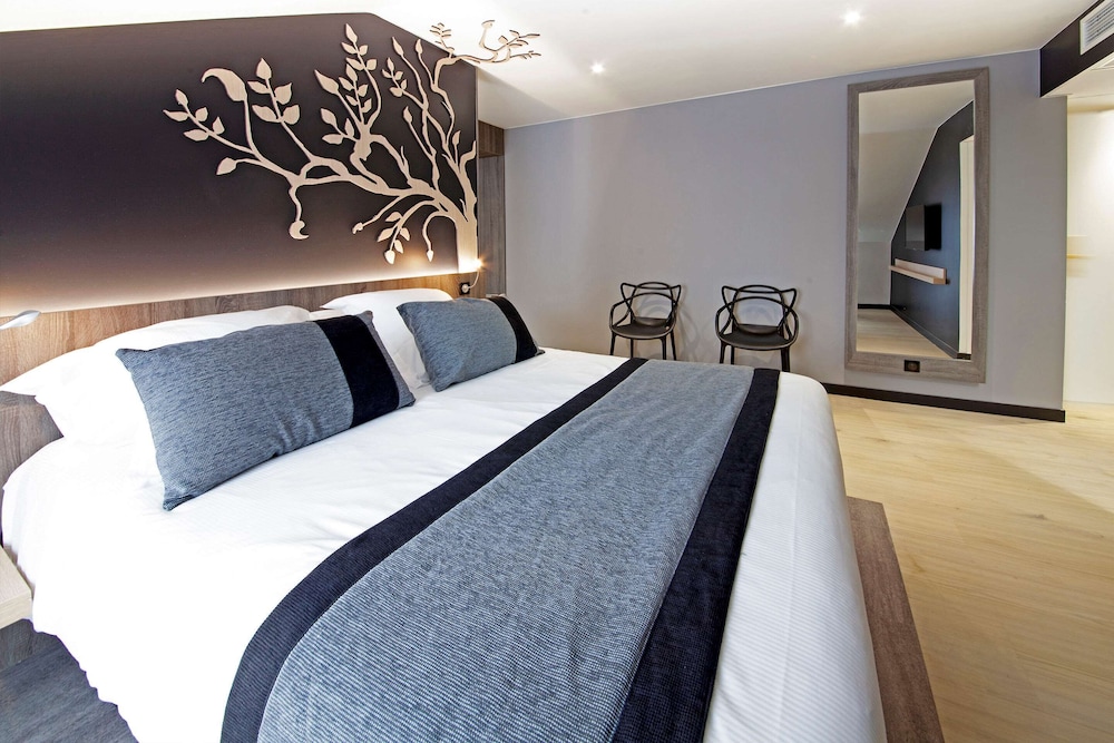 Suite, Multiple Beds, Non Smoking (Upgrade) photo 2