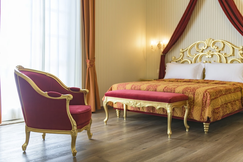 Luxury Room photo 2