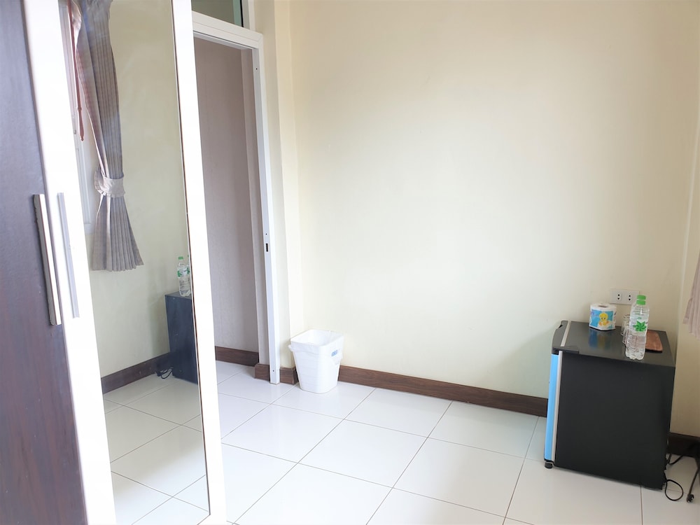 Standard Room photo 2