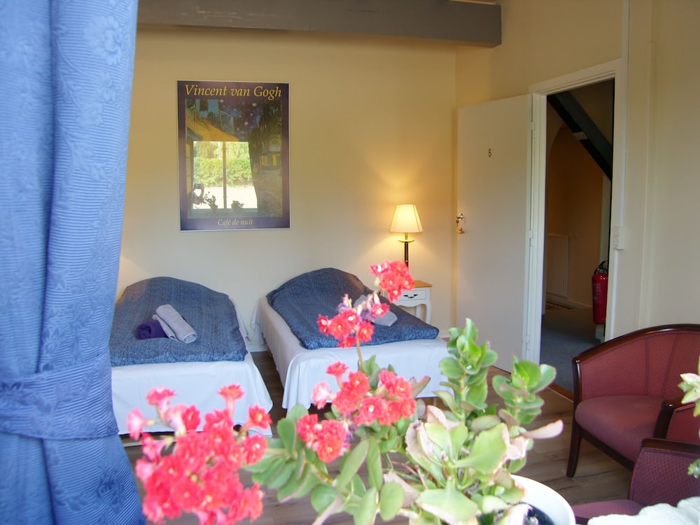 Double Room, Shared Bathroom photo 2