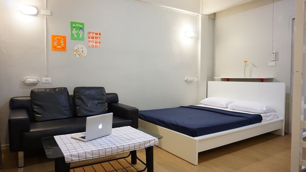 Private Room For 4 Persons With Shared Bathroom photo 2