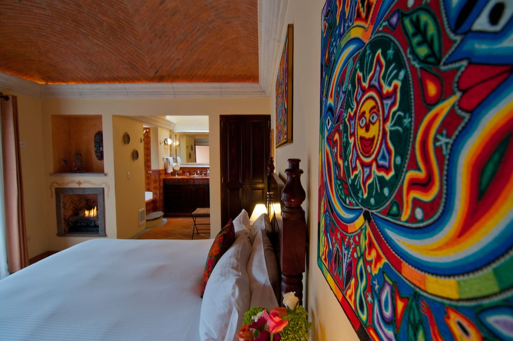 Superior Double Room, Ensuite (Huichol) photo 3