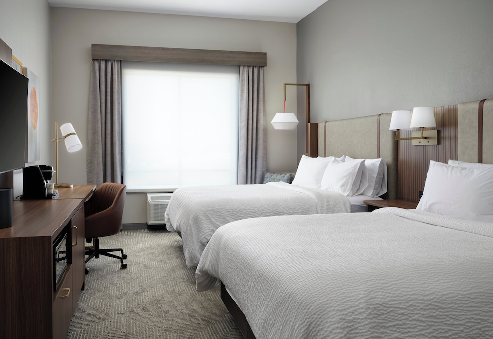 Standard Room, 2 Double Beds, Mobility Accessible - Photo 1