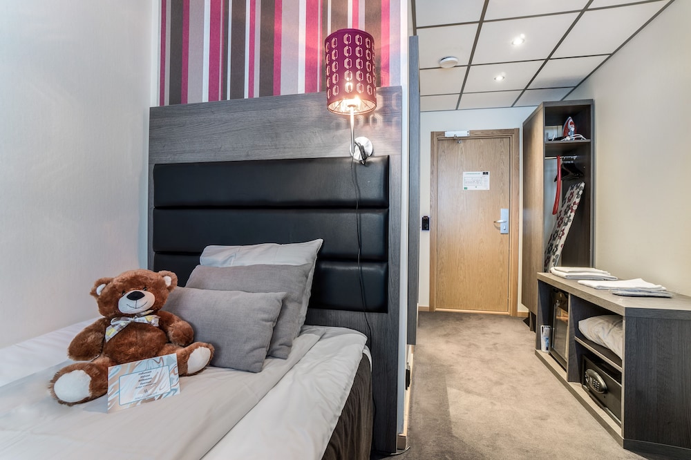 Single Room (Incl. Spa Entry, Pets Not Allowed) photo 3