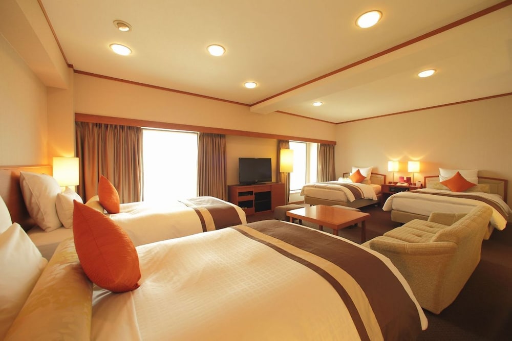 Room, Multiple Beds (High Floor) - Photo 1