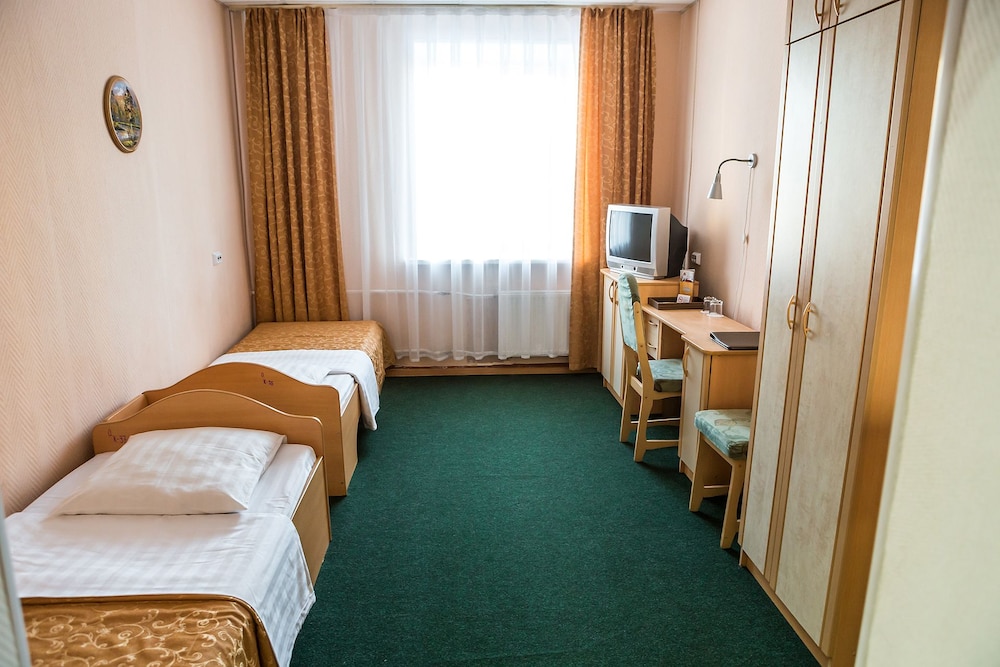 Economy Twin Room photo 1