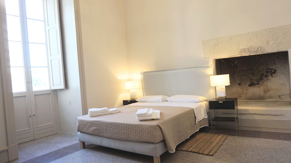 Classic Double Room - Photo 22