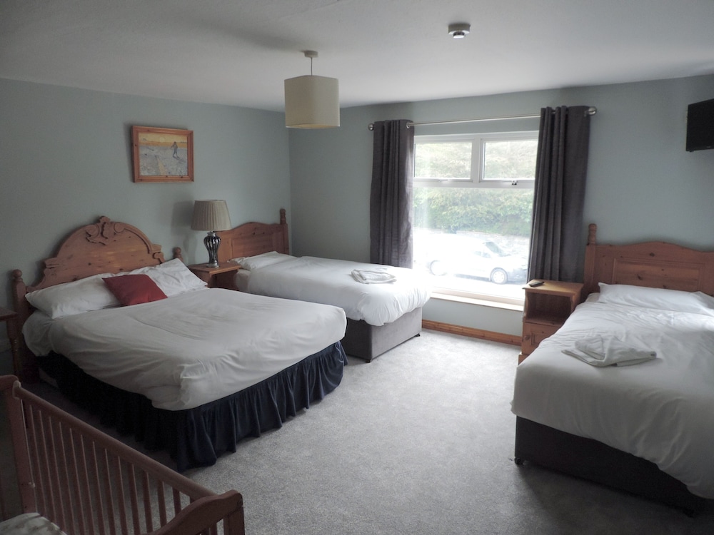 Family Suite, Ensuite photo 2