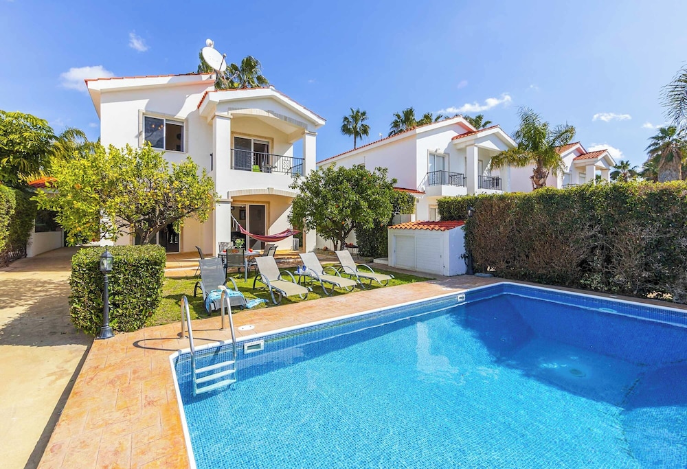 Villa (3 Bedrooms)