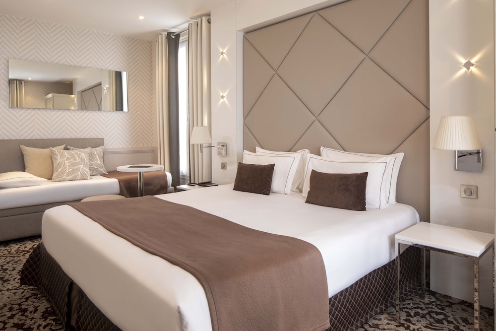 Deluxe Triple Room photo 1
