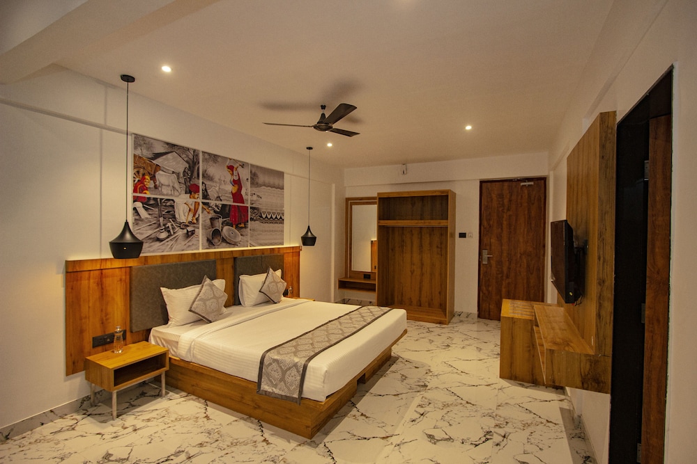 Executive Room - Photo 12