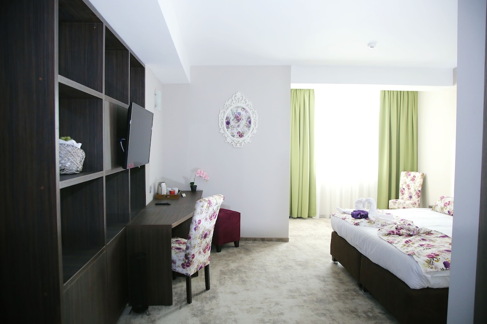 Suite (Prestige)