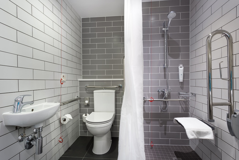 Room, 1 Double Bed, Accessible (Wheelchair) photo 1