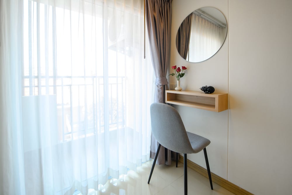 Deluxe Double Room - Photo 11