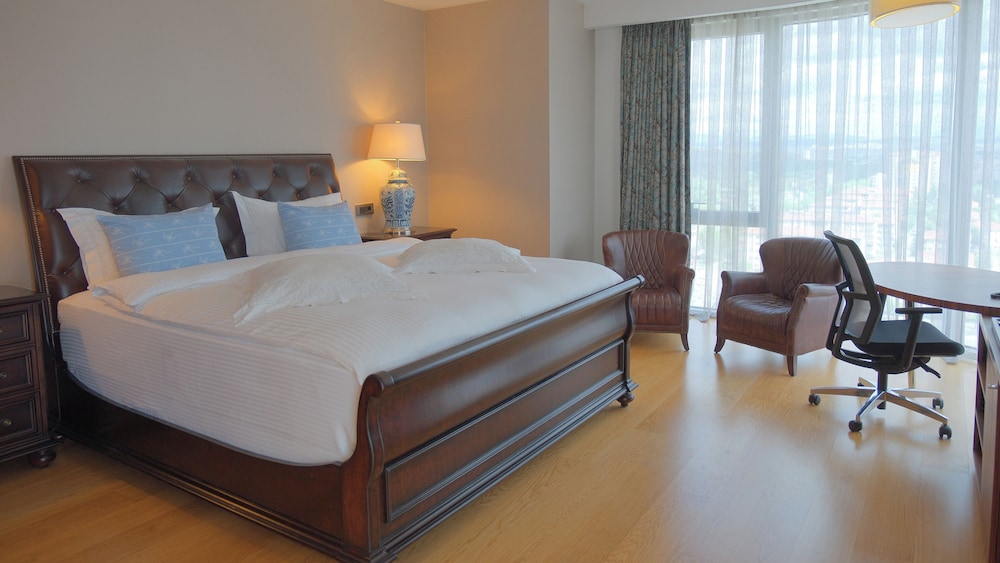Presidential Room
