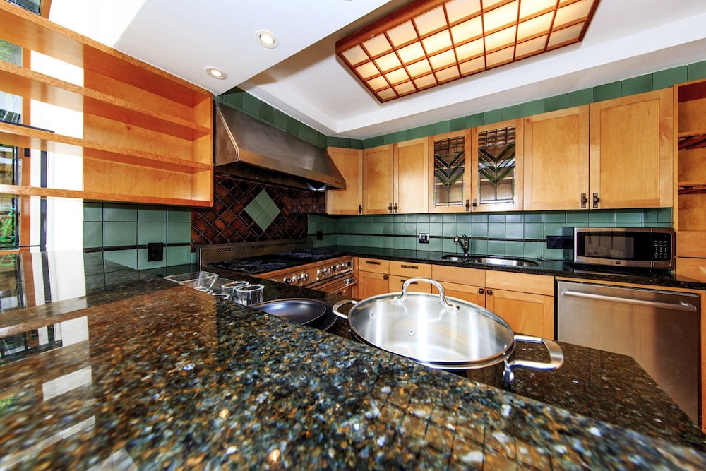 Deluxe Studio Suite thumbnail 6
