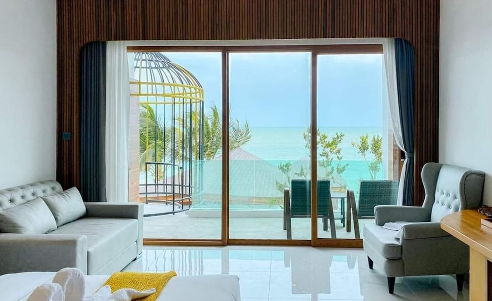 Deluxe Pool Access Twin room - Photo 4
