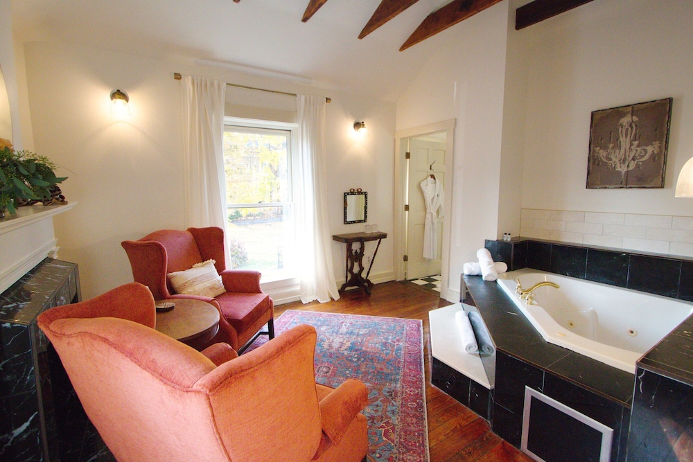 Romantic Suite photo 3