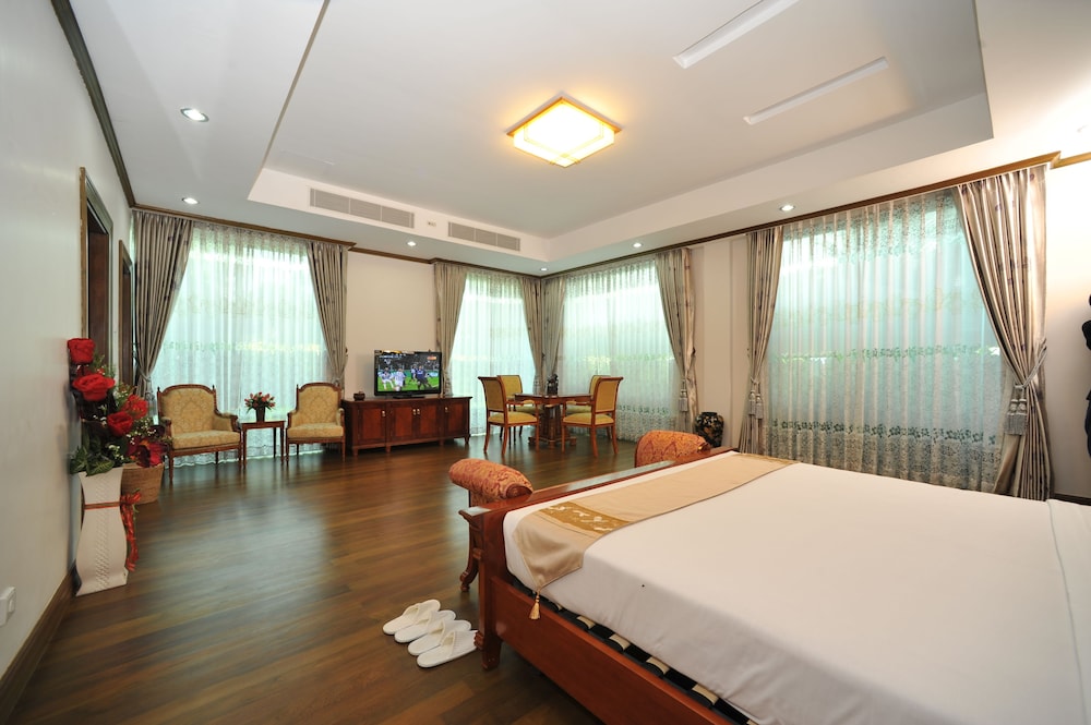 Luxury Suite photo 3