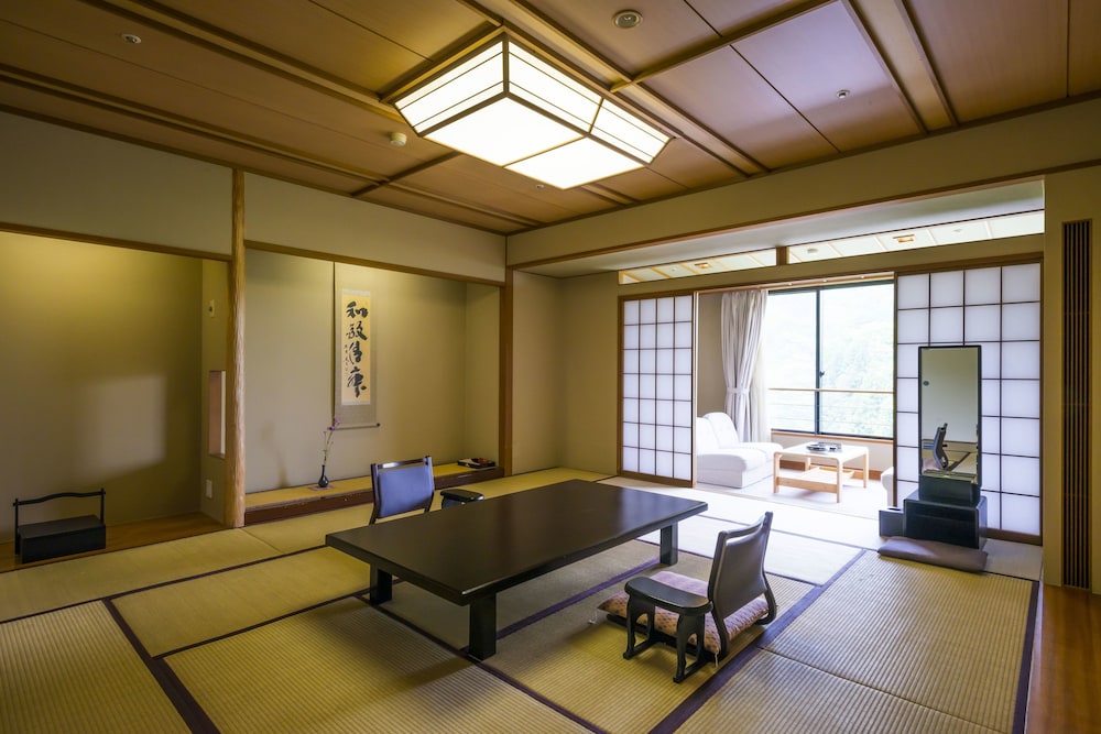 Standard Washitsu (Japanese Style Room) photo 3