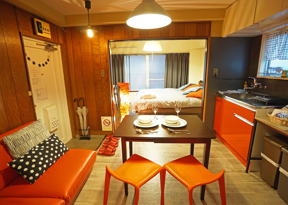 Queen Bed Room - Photo 5