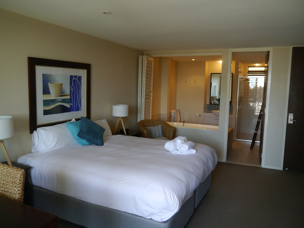 Room, 1 Bedroom, Ocean View photo 3