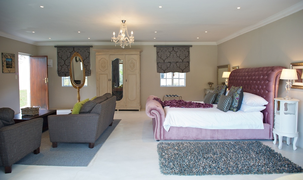 PRIVATE SUITE photo 3