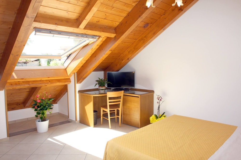 Quadruple Room, Multiple Beds (Bomerano) photo 2