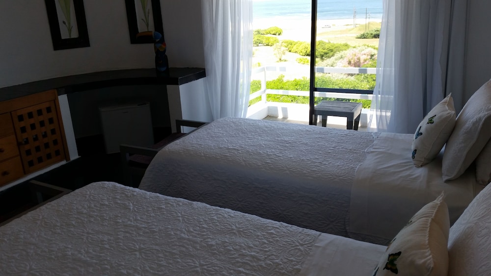 Ocean and Balcony Twin photo 3