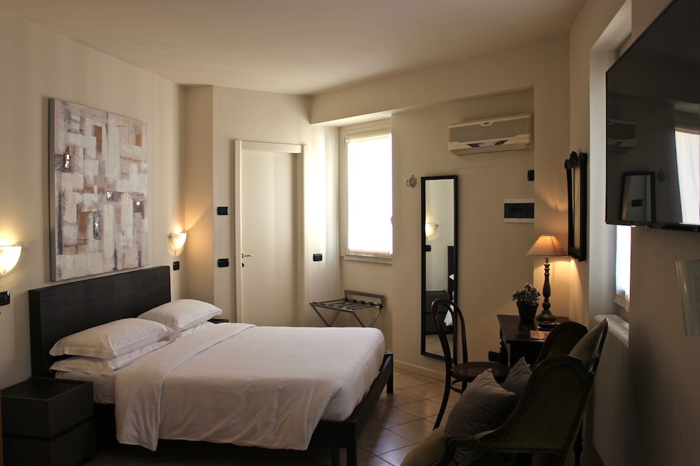 Tripla Deluxe con Balcone photo 2