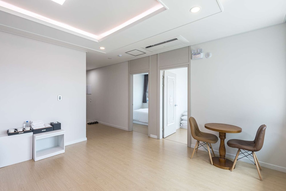 Royal Suite - Photo 15