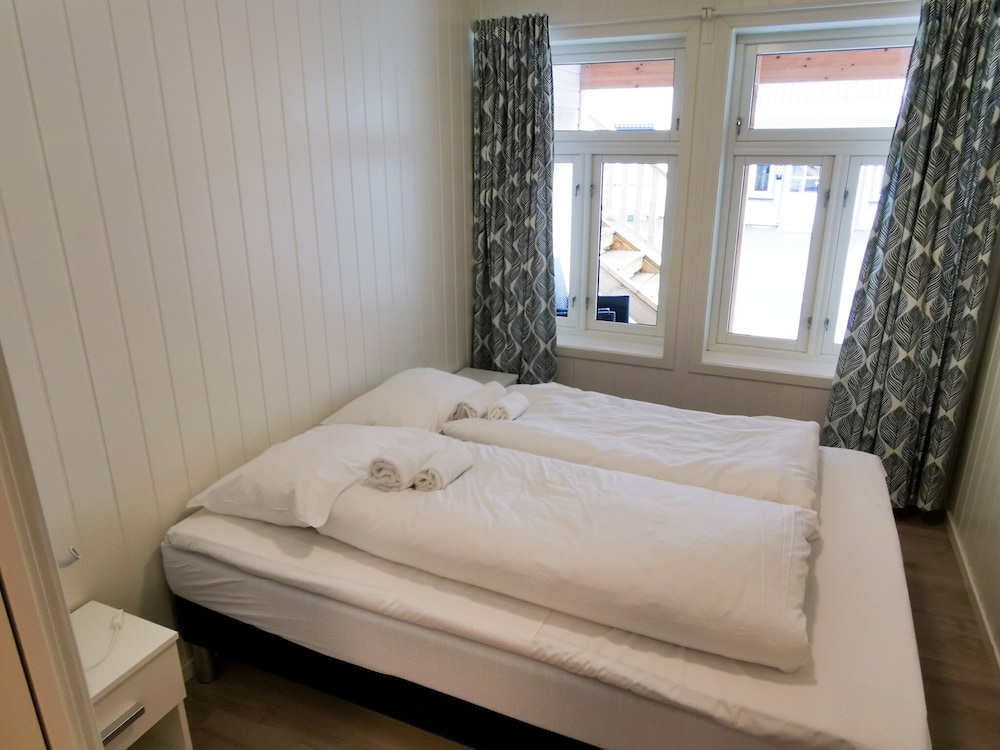 Standard Room (2 Bedrooms, up to 4 Guests) photo 1